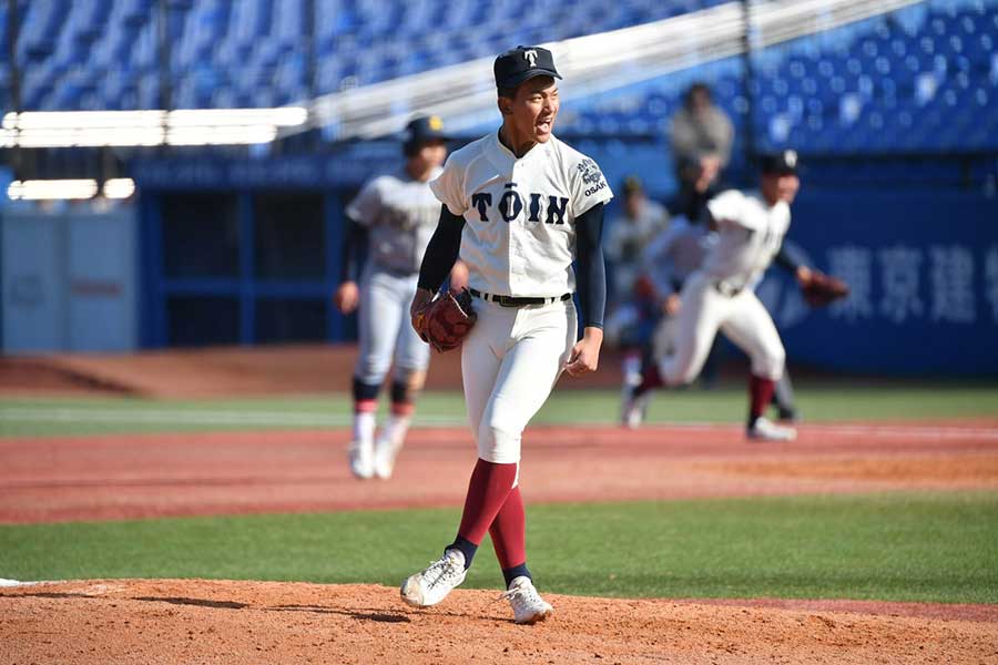 大阪桐蔭時代の前田悠伍【写真：小林靖】