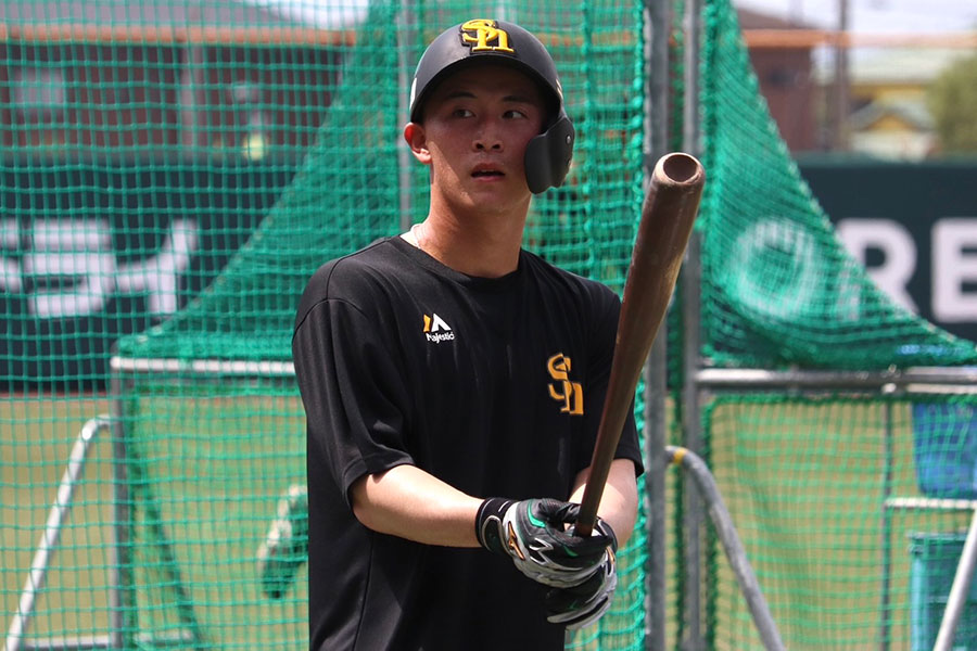 ソフトバンク・藤田悠太郎【写真：飯田航平】