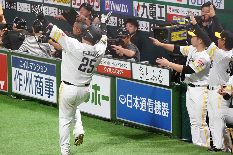 3試合連続本塁打となる22号2ランを放ったソフトバンク・山川穂高【写真：竹村岳】