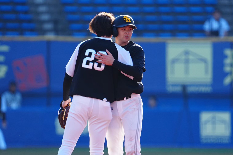 4月に再合流したソフトバンク・周東佑京【写真：荒川祐史】