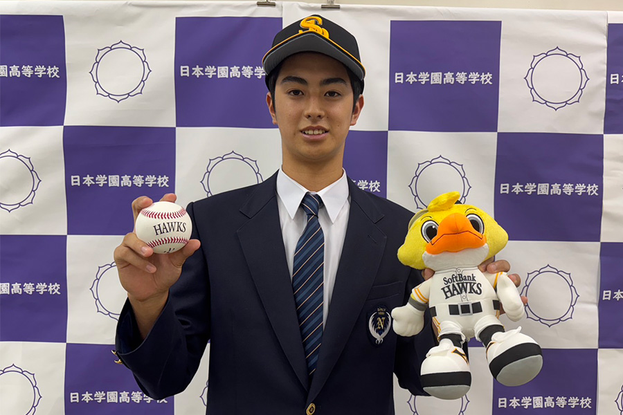 育成ドラフト1巡目で指名された日本学園高の古川遼【写真：福谷佑介】