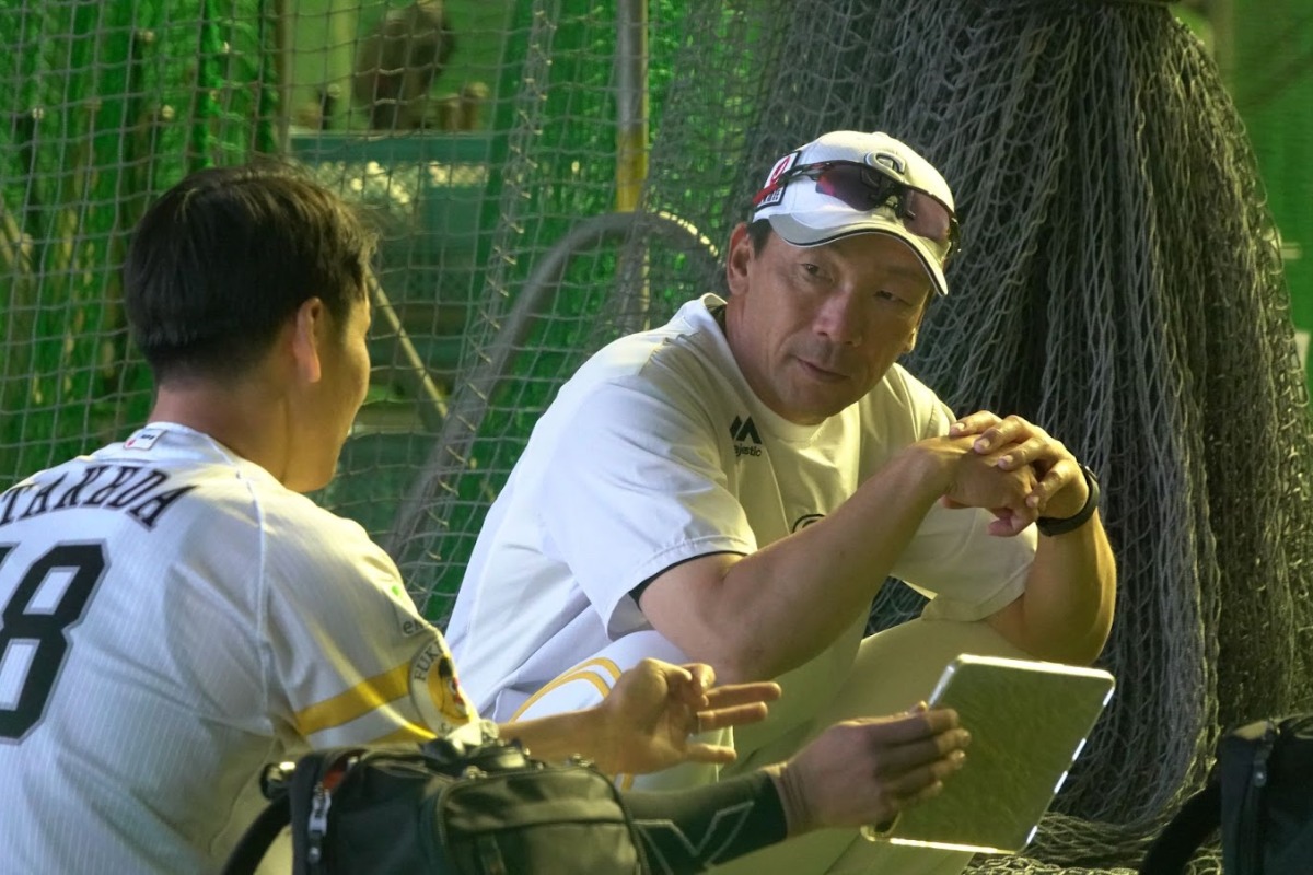 大越基4軍監督【写真：竹村岳】