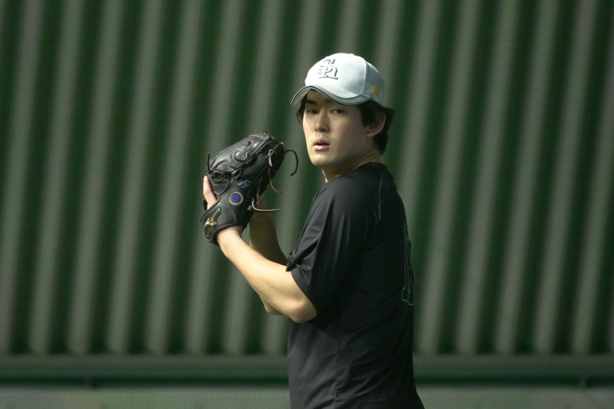 キャッチボールする風間球打【写真：竹村岳】