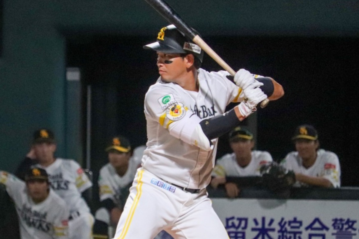 2軍戦に出場した栗原陵矢【写真：飯田航平】