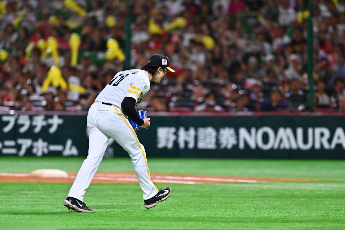 ピンチをしのいで雄叫びをあげる上沢直之【写真：古川剛伊】