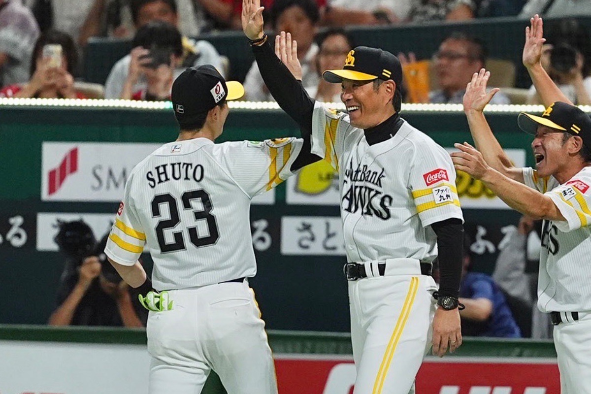 小久保裕紀監督【写真：小林靖】