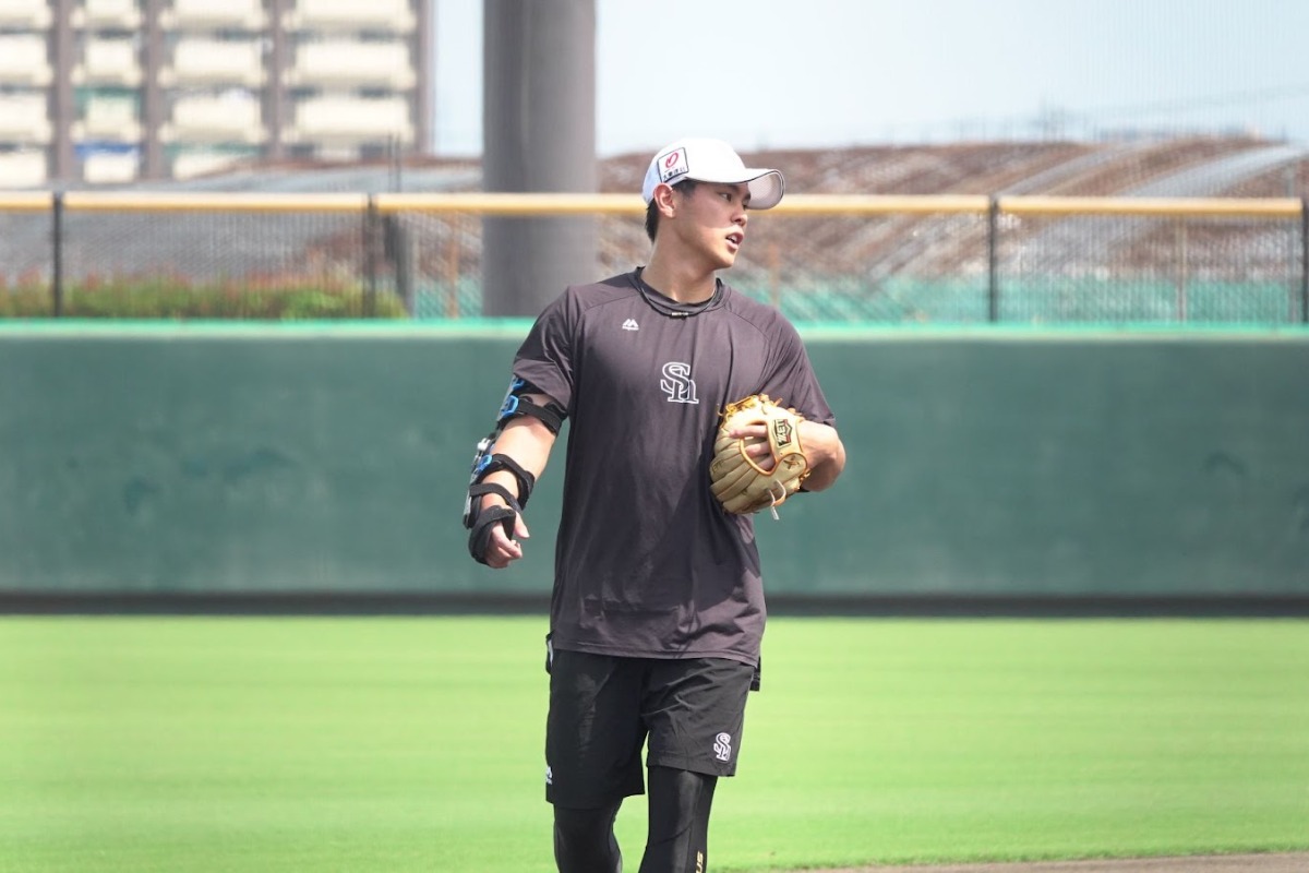 リハビリ中の宇野真仁朗【写真：竹村岳】