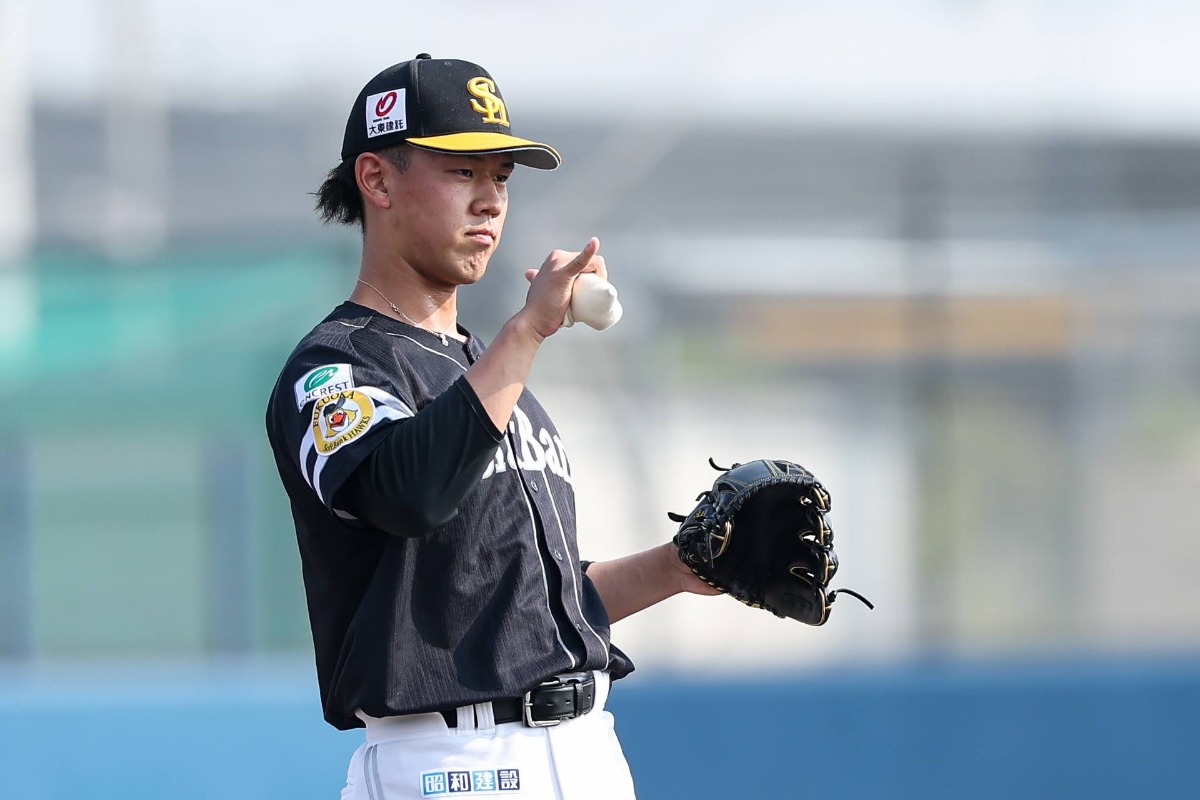 岩井俊介【写真：加治屋友輝】