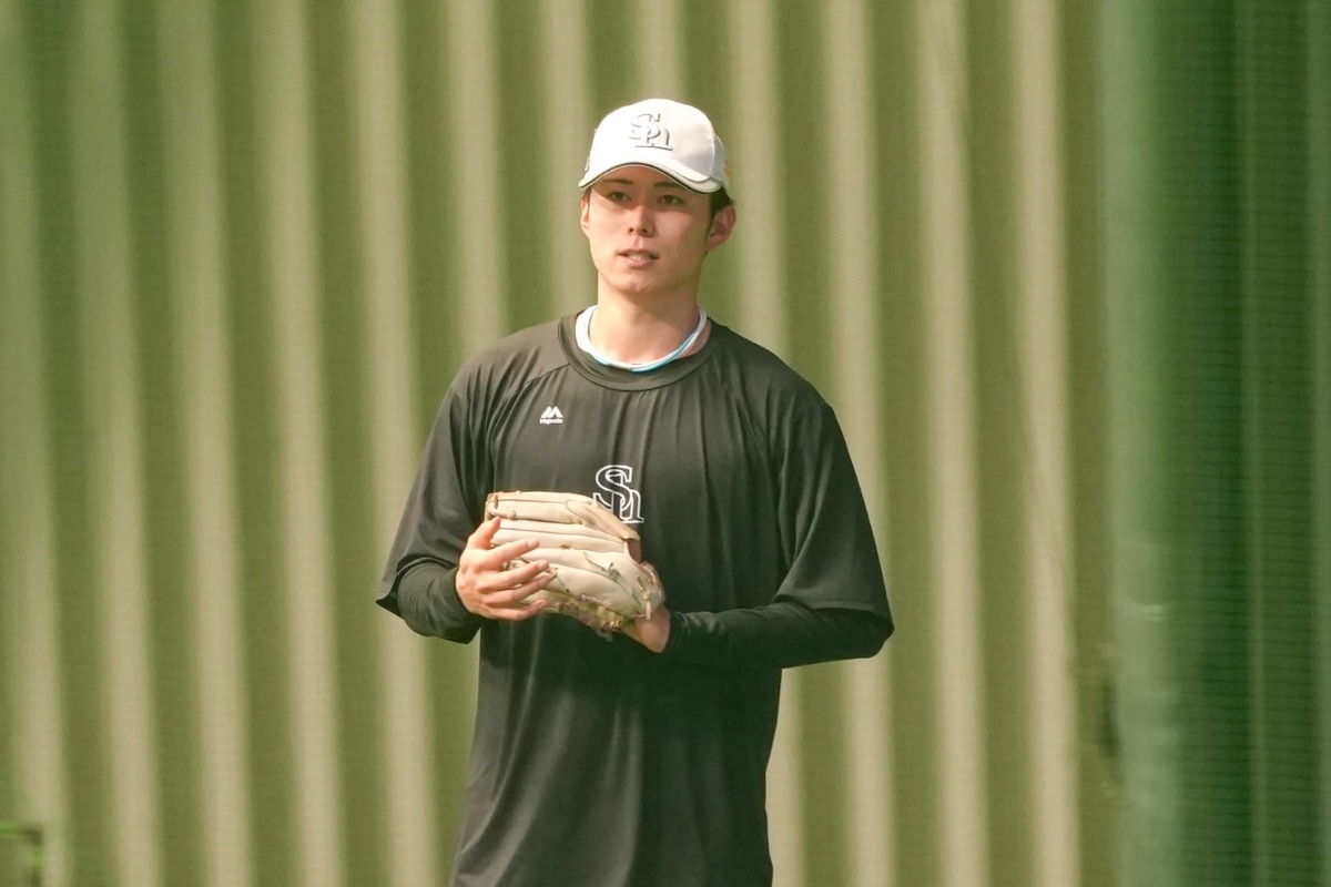 ノックを受ける川口冬弥【写真：森大樹】