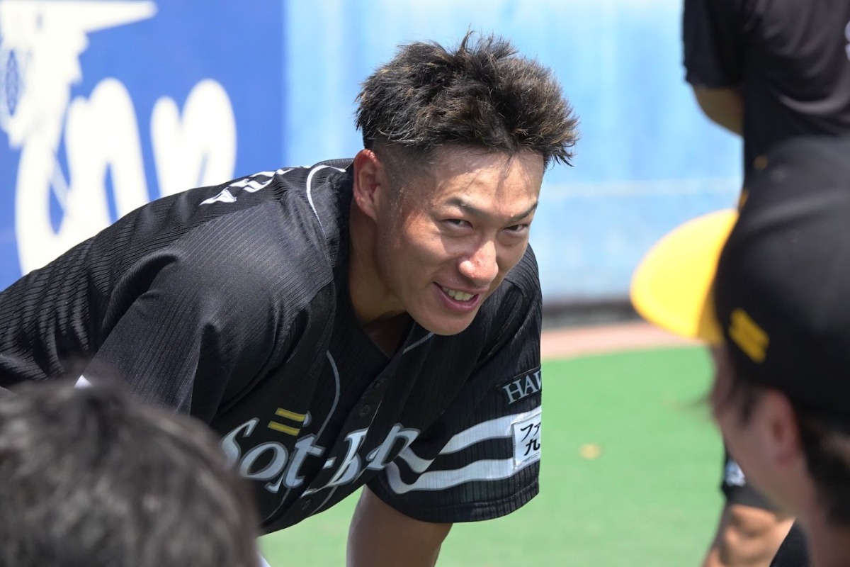 2軍戦の声出しに参加する柳田悠岐【写真：竹村岳】