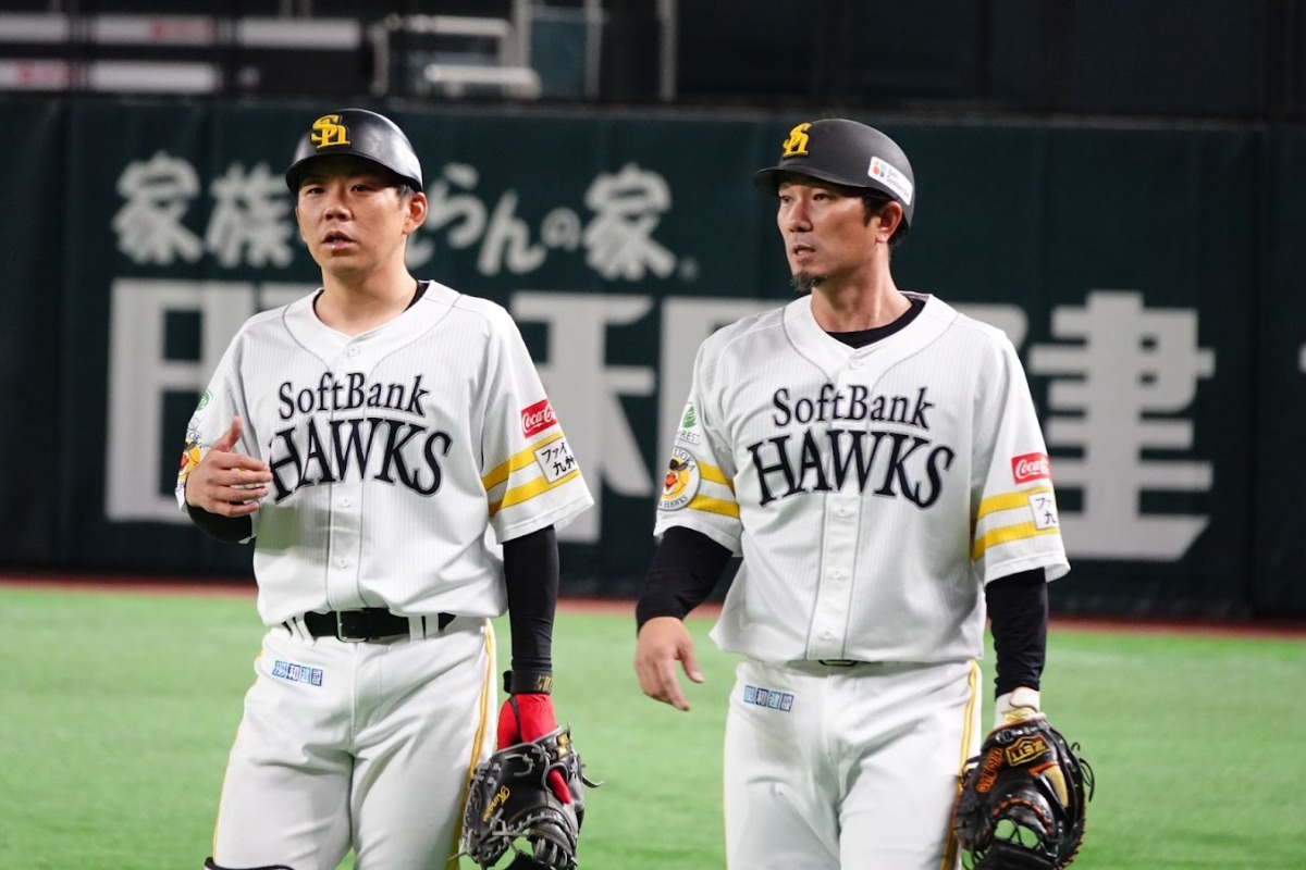 瓜野純嗣さんと張本優大さん【写真：竹村岳】