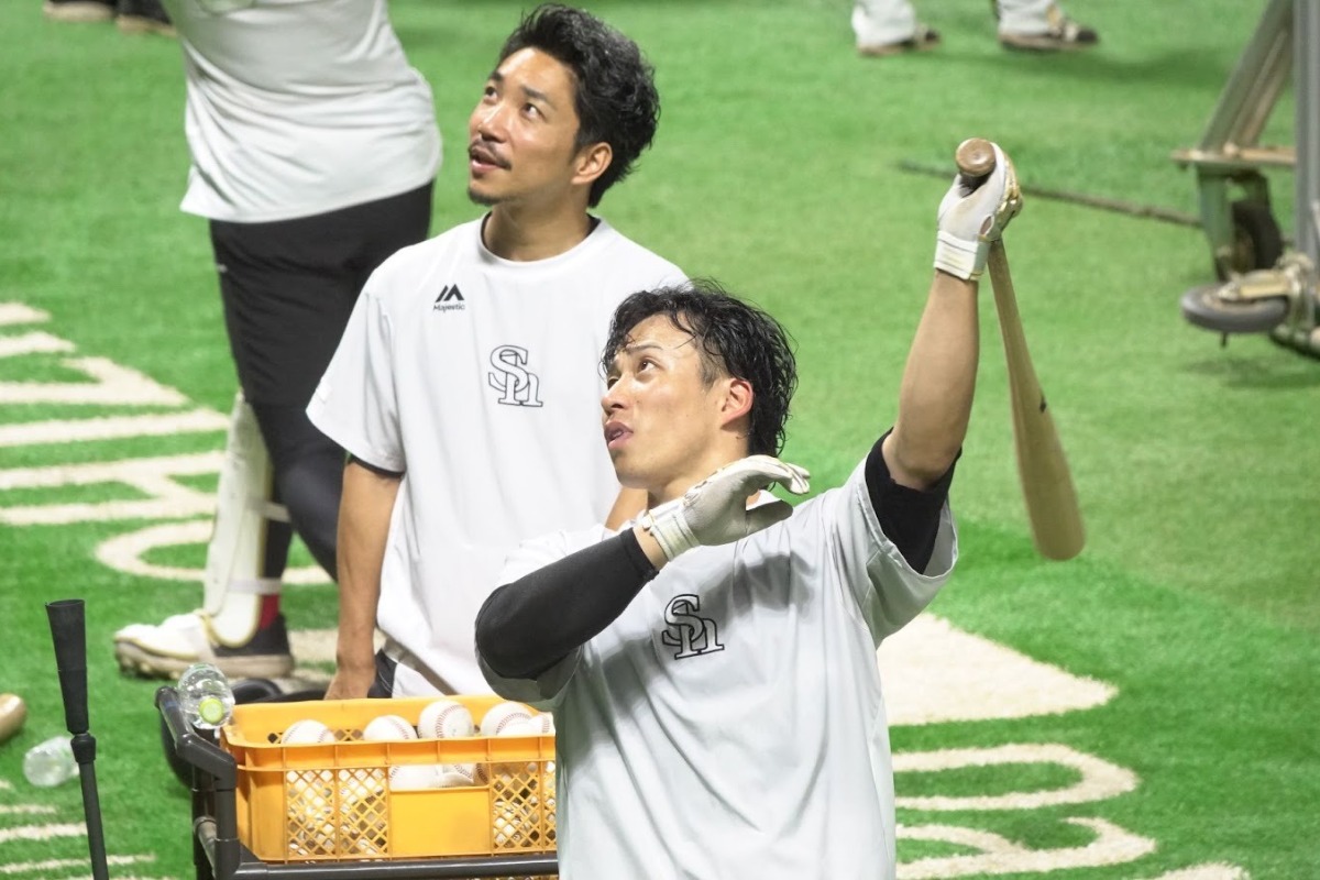 野村勇と伴元裕メンタルパフォーマンスコーチ【写真：竹村岳
