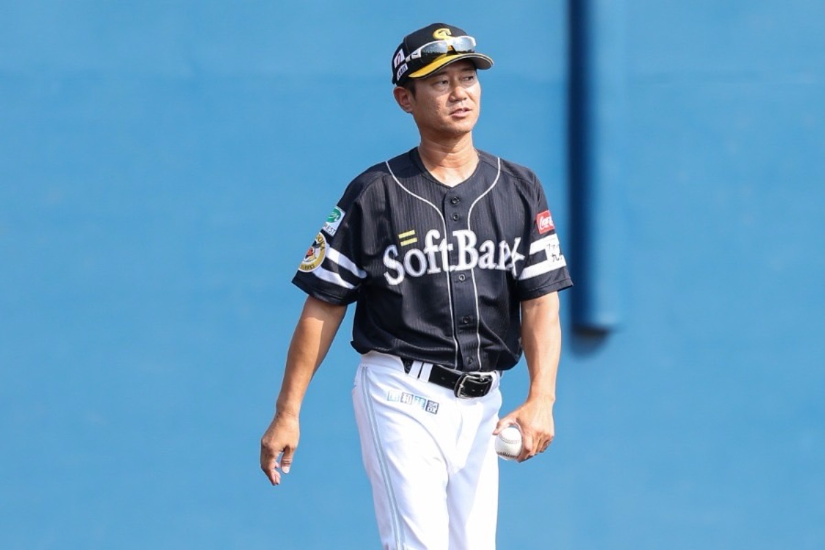 小笠原孝2軍投手コーチ（チーフ）【写真：加治屋友輝】