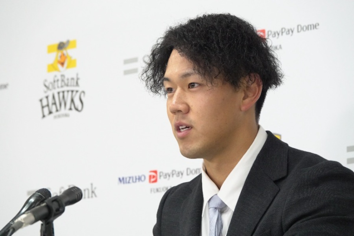 契約更改に臨んだ岩井俊介【写真：竹村岳】