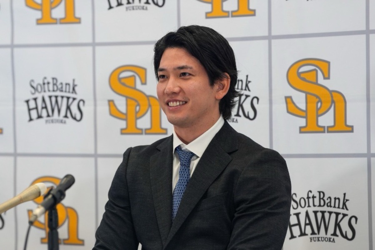 契約更改に臨んだ栗原陵矢【写真：森大樹】