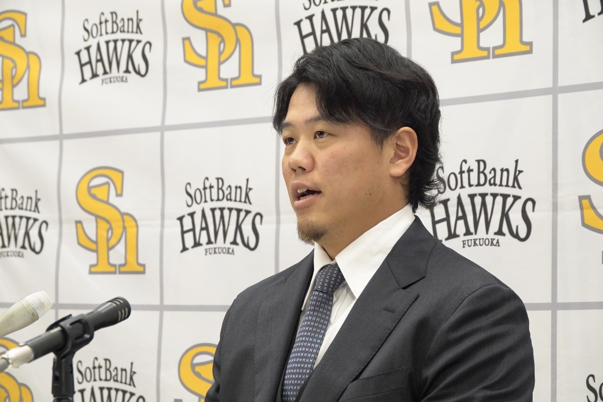 契約更改交渉に臨んだ上茶谷大河【写真：竹村岳】