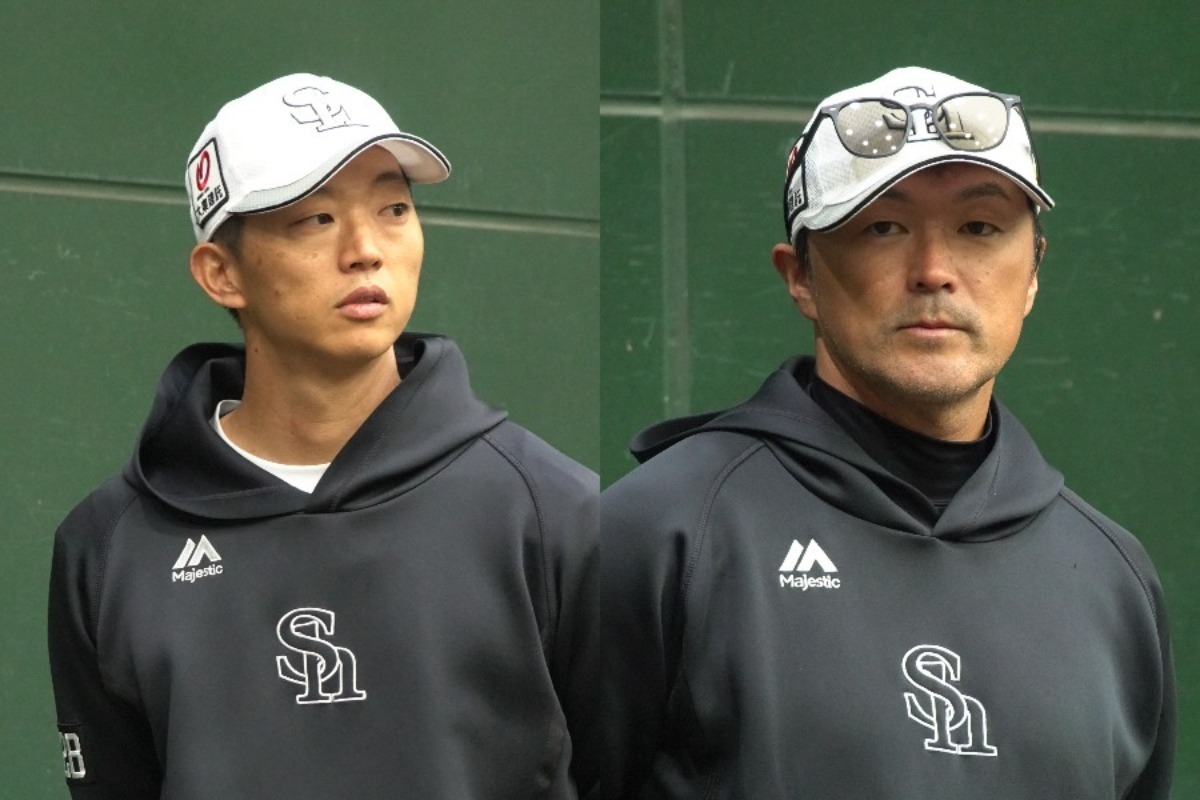 寺原隼人コーチ（右）と川原弘之コーチ【写真：竹村岳】