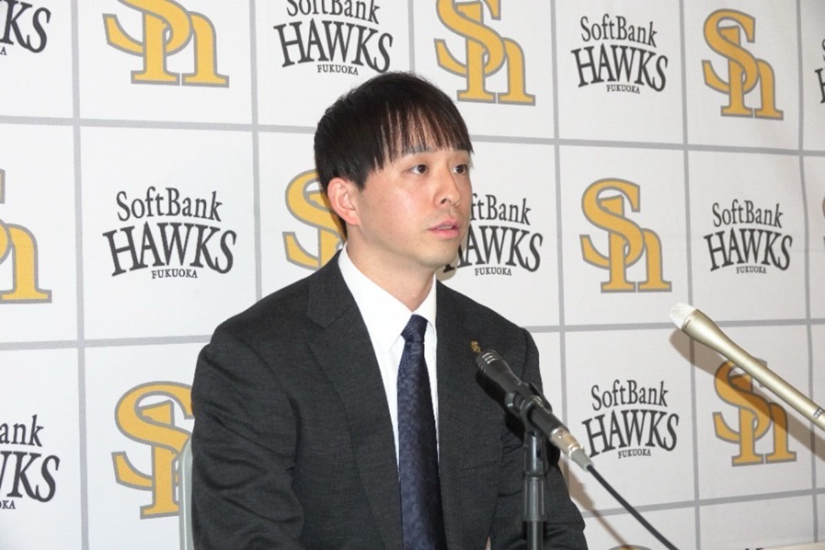 契約更改交渉に臨んだ大関友久【写真：竹村岳】