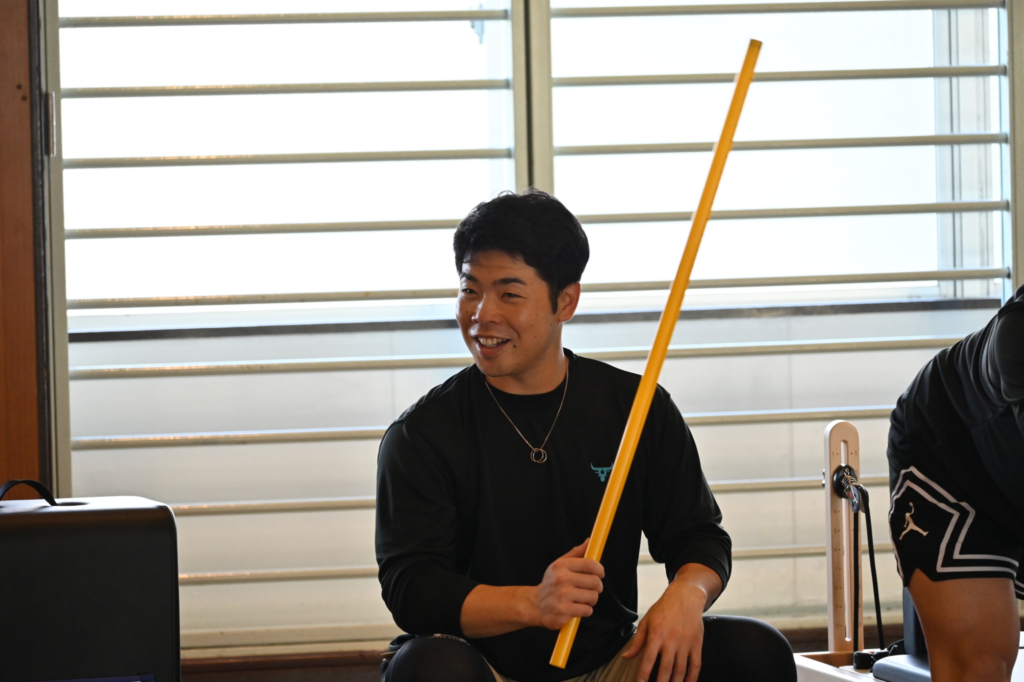 鹿児島県徳之島での自主トレで笑顔を見せる近藤健介【写真：長濱幸治】