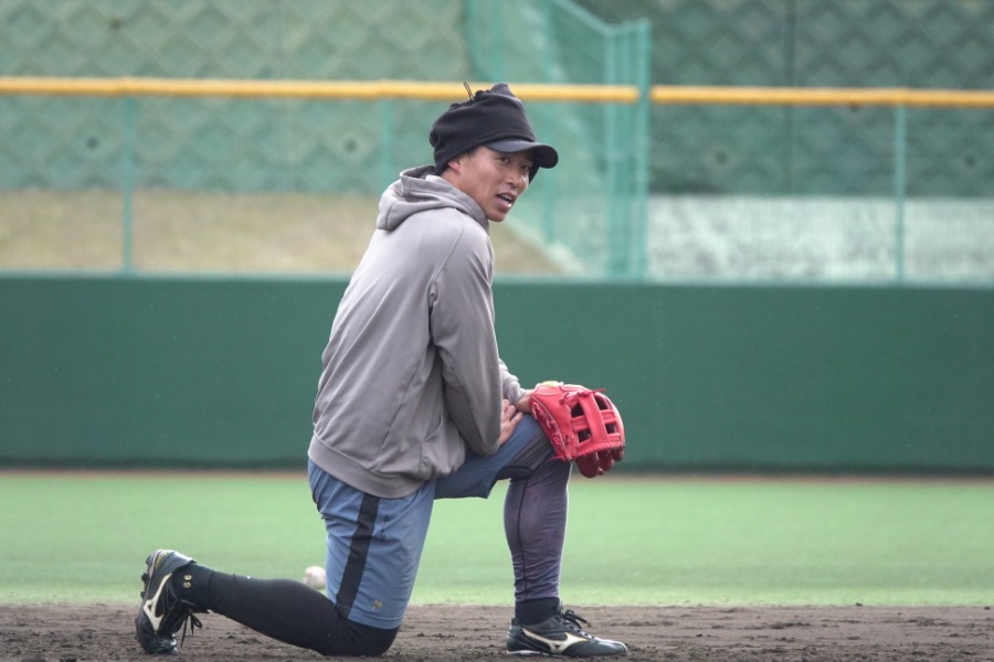 甲賀スタジアムで自主トレを行なった野村勇【写真：竹村岳】