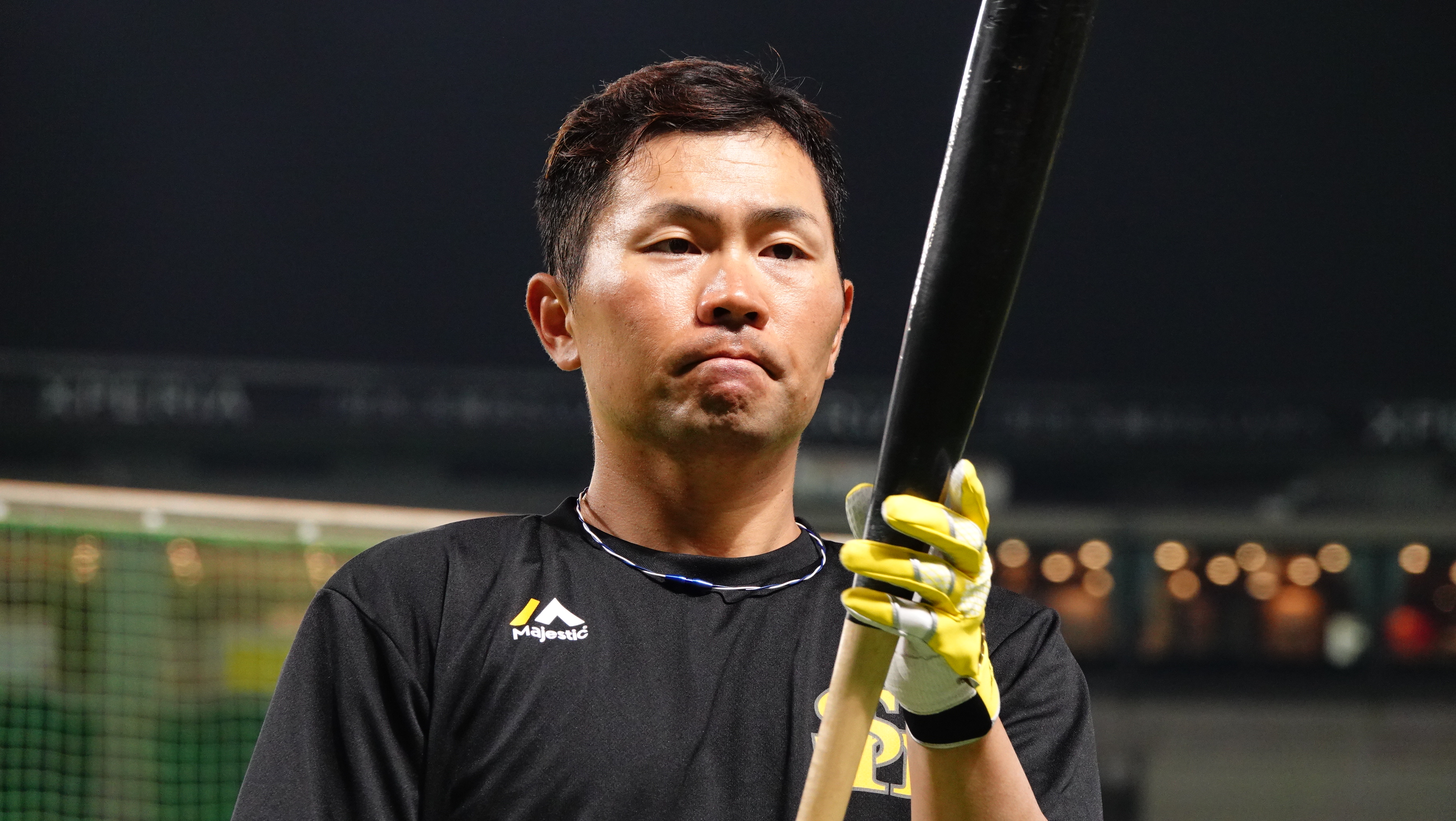 試合前に必ずバント練習する中村晃【写真：竹村岳】