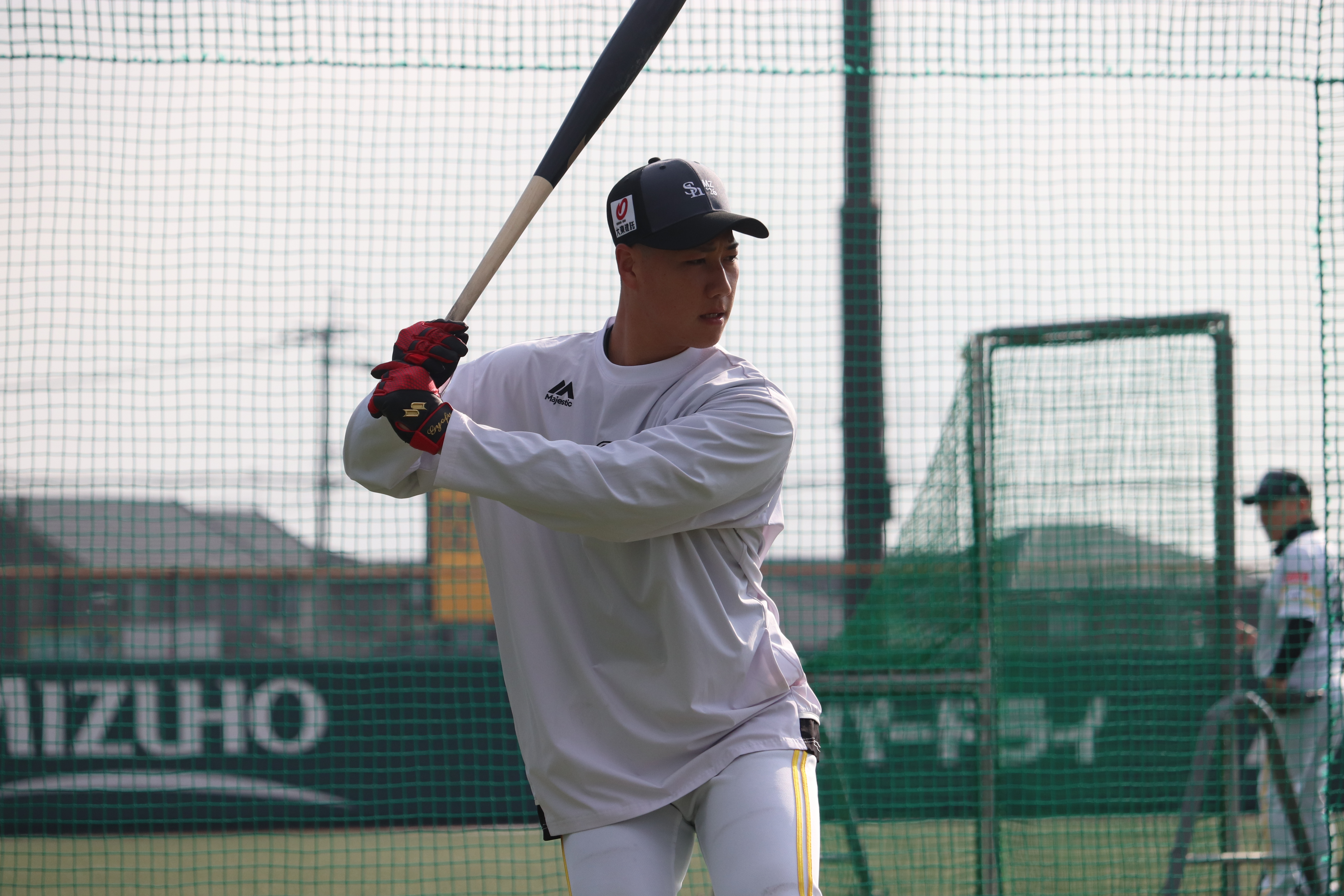 漁府輝羽【写真：飯田航平】