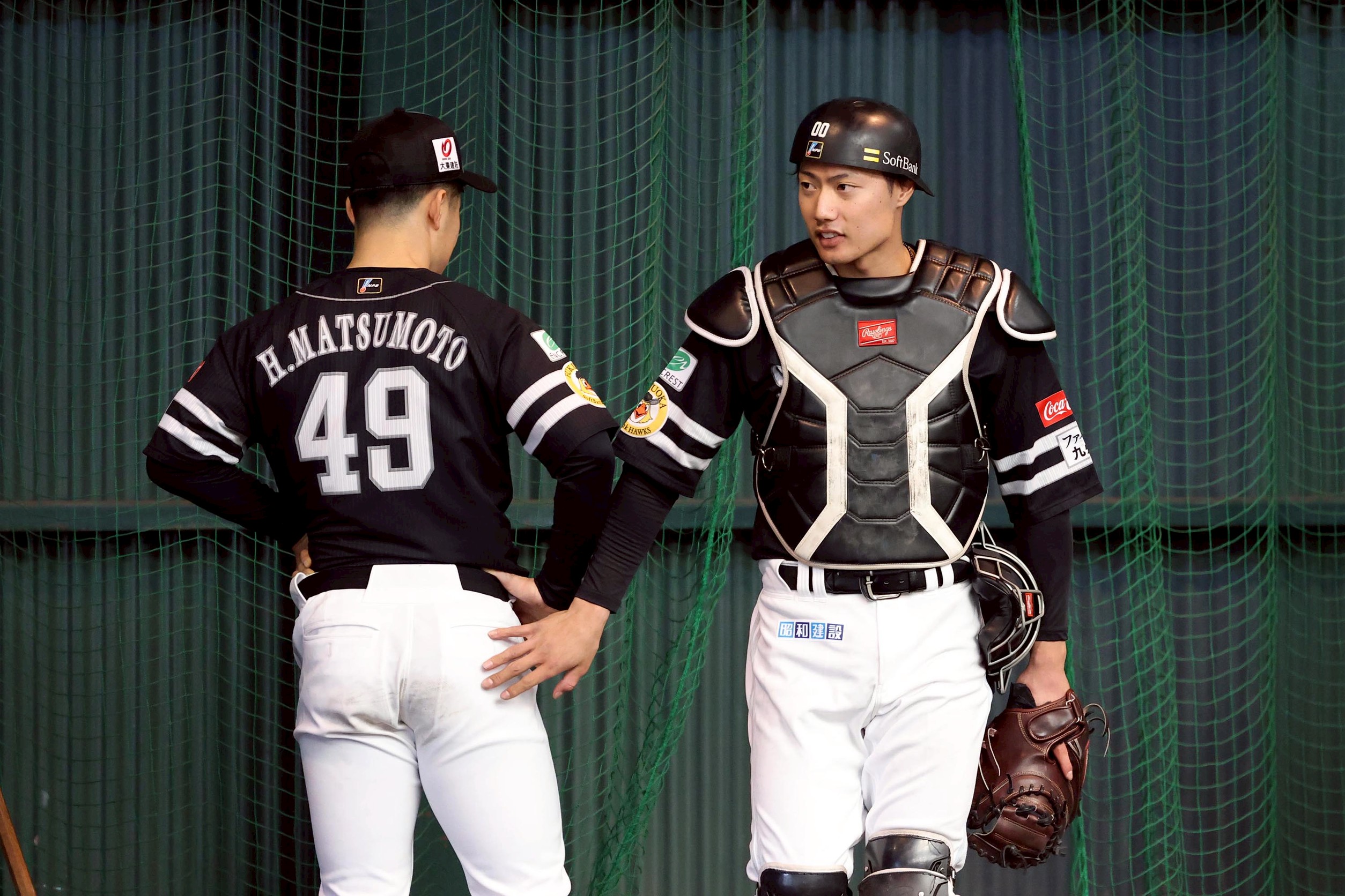 渡邉陸（右）と松本晴【写真：栗木一考】