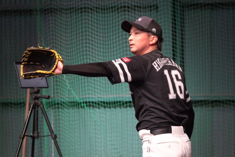 東浜巨【写真：竹村岳】