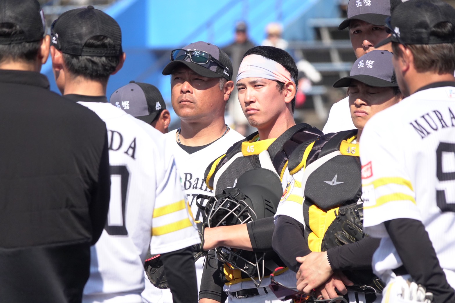 捕手として練習に参加した栗原陵矢【写真：竹村岳】