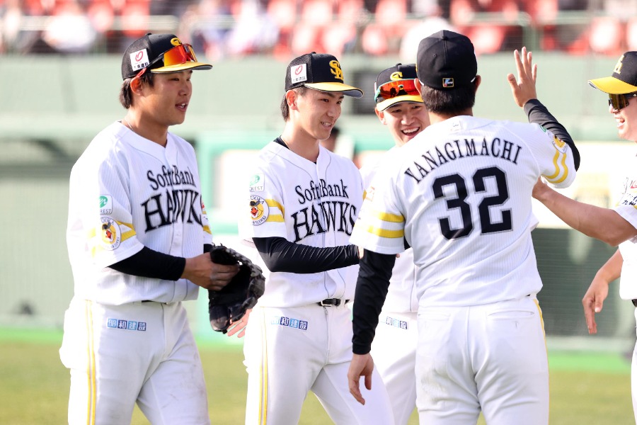 侍ジャパンを相手に1回無失点と好投した藤原大翔【写真：栗木一考】