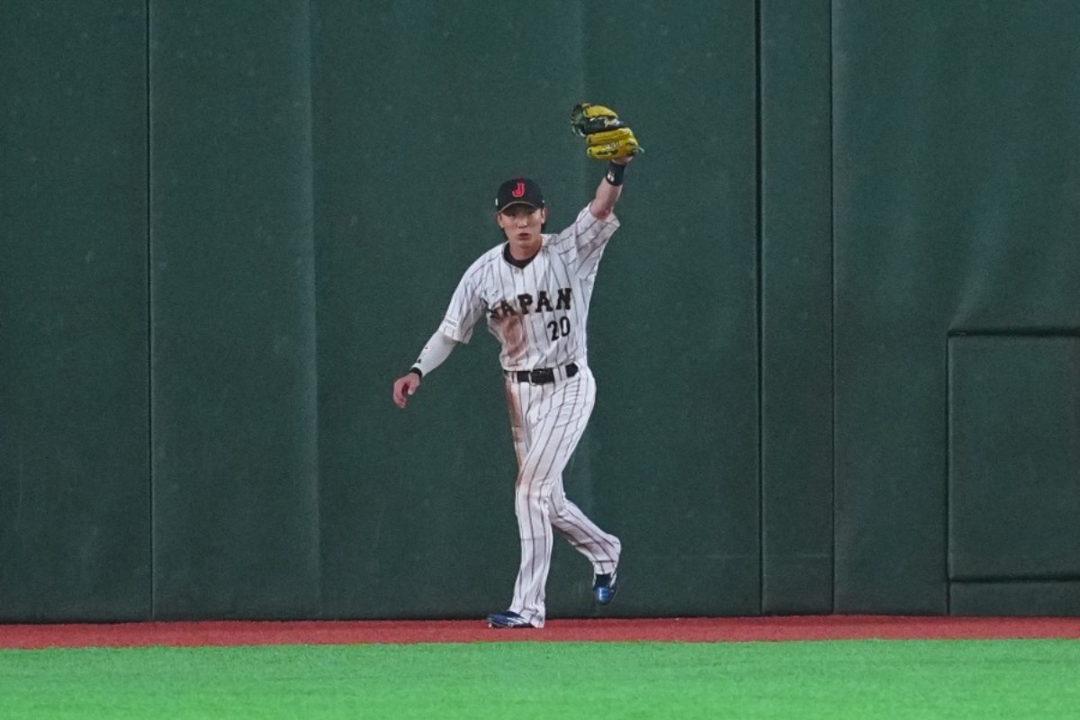 周東佑京【写真：荒川祐史】
