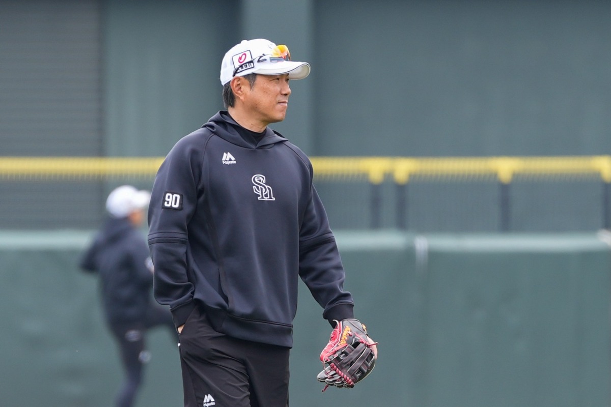 マツダスタジアムで広島戦に臨んだ小久保裕紀監督【写真：森大樹】