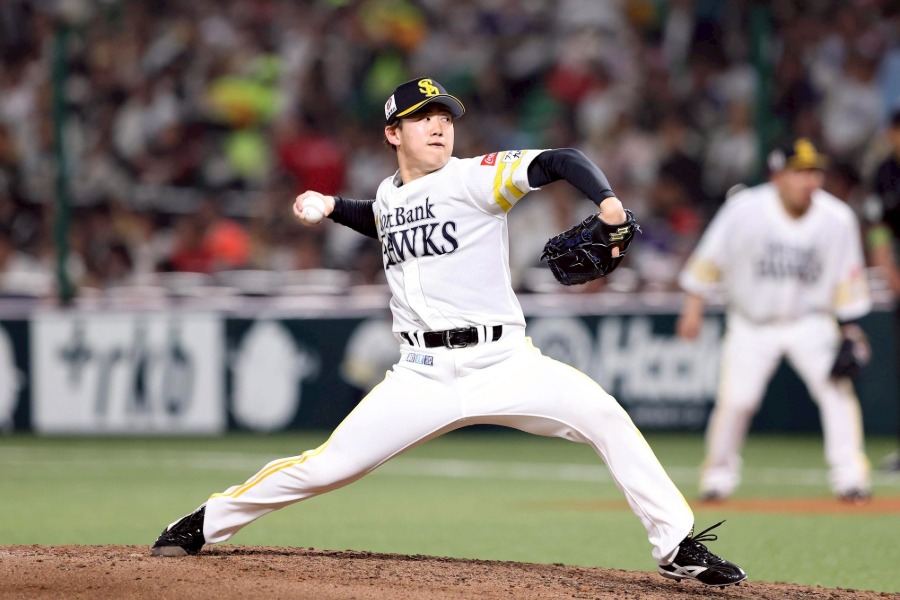 日本ハムとの開幕戦で6回に登板した木村光【写真：栗木一考】