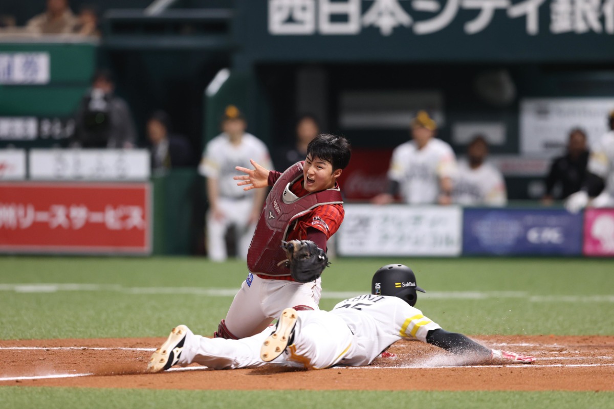 好走塁を見せた庄子雄大【写真：栗木一考】