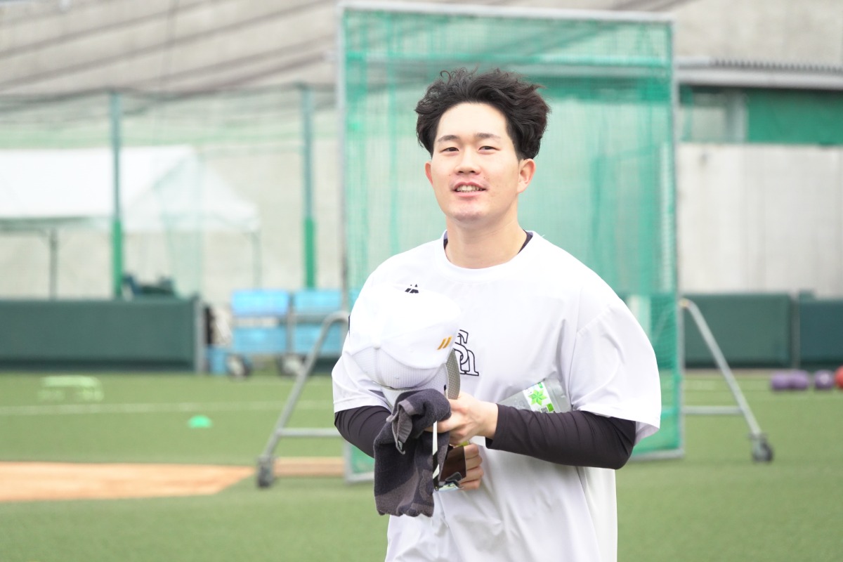 リハビリ組の安徳駿【写真：竹村岳】