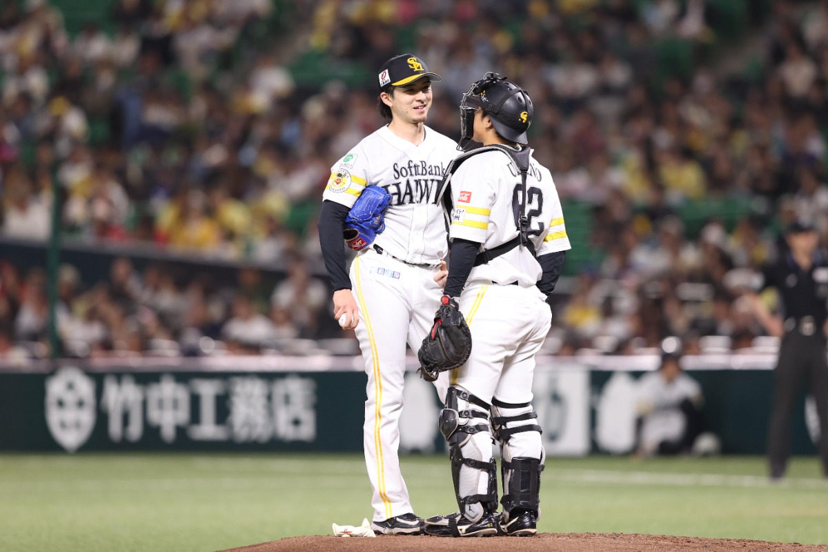 上沢直之と海野隆司【写真：栗木一考】