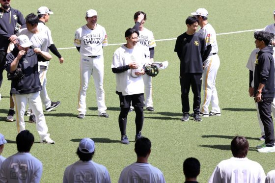 山本祐大