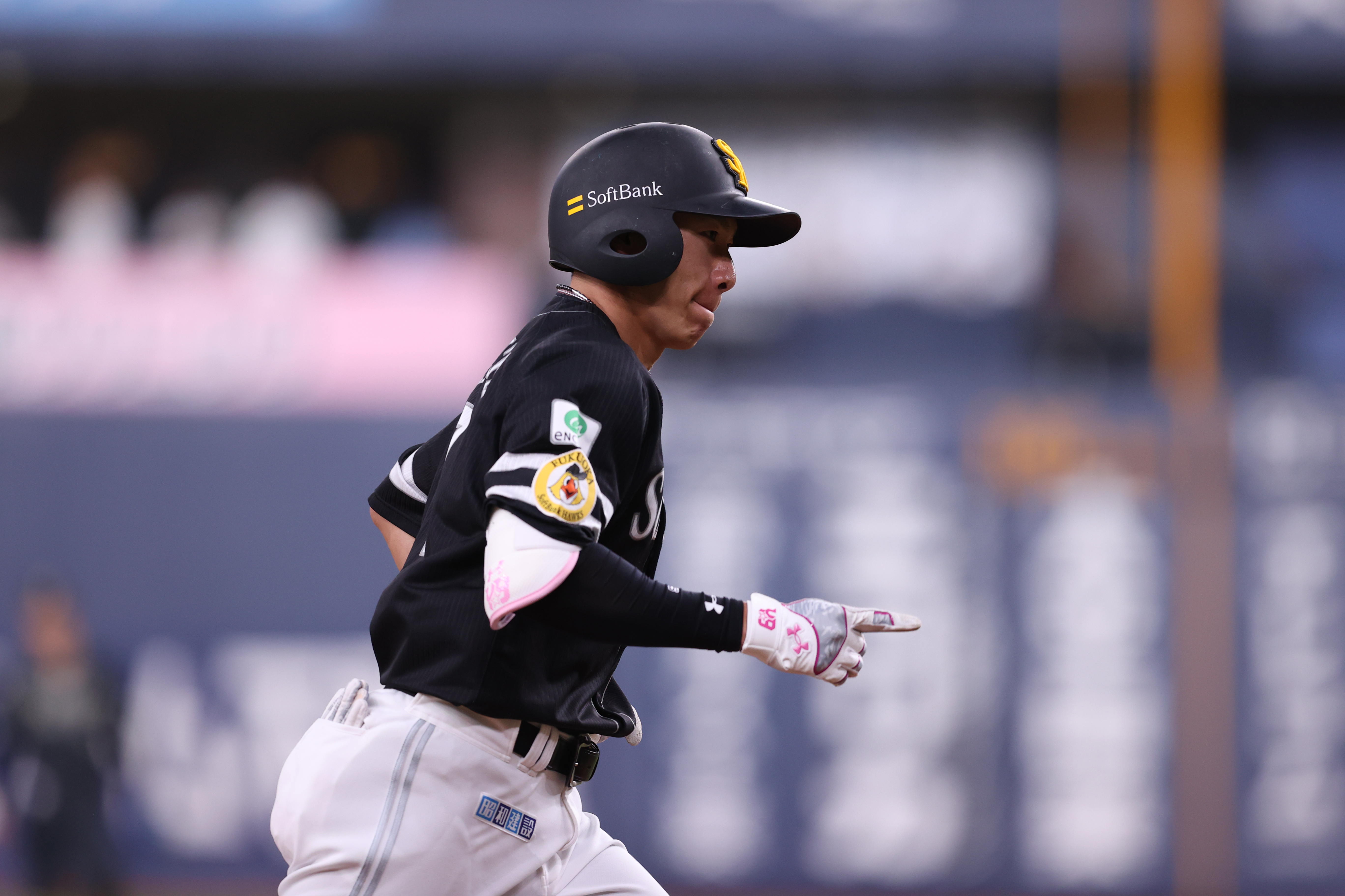 20日のオリックス戦で本塁打を放った柳田悠岐【写真:栗木一考】