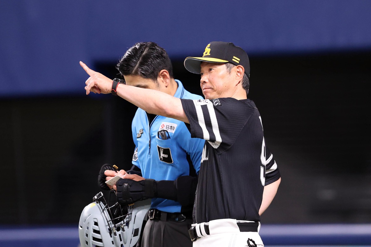 小久保裕紀監督【写真：栗木一考】