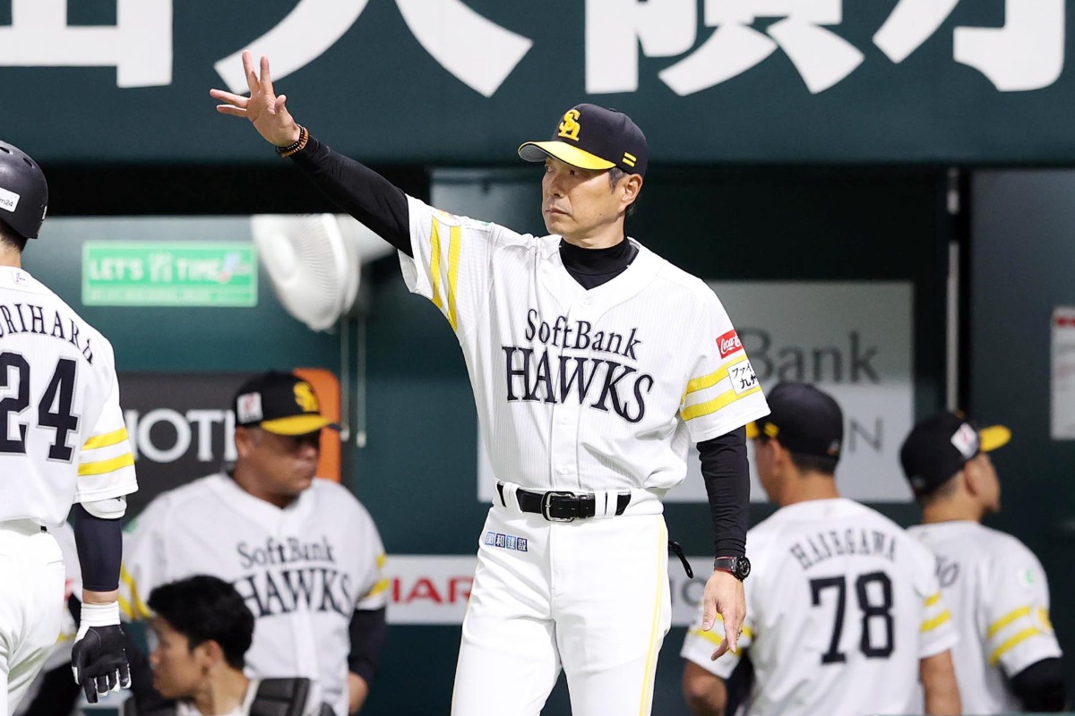 小久保裕紀監督【写真：栗木一考】