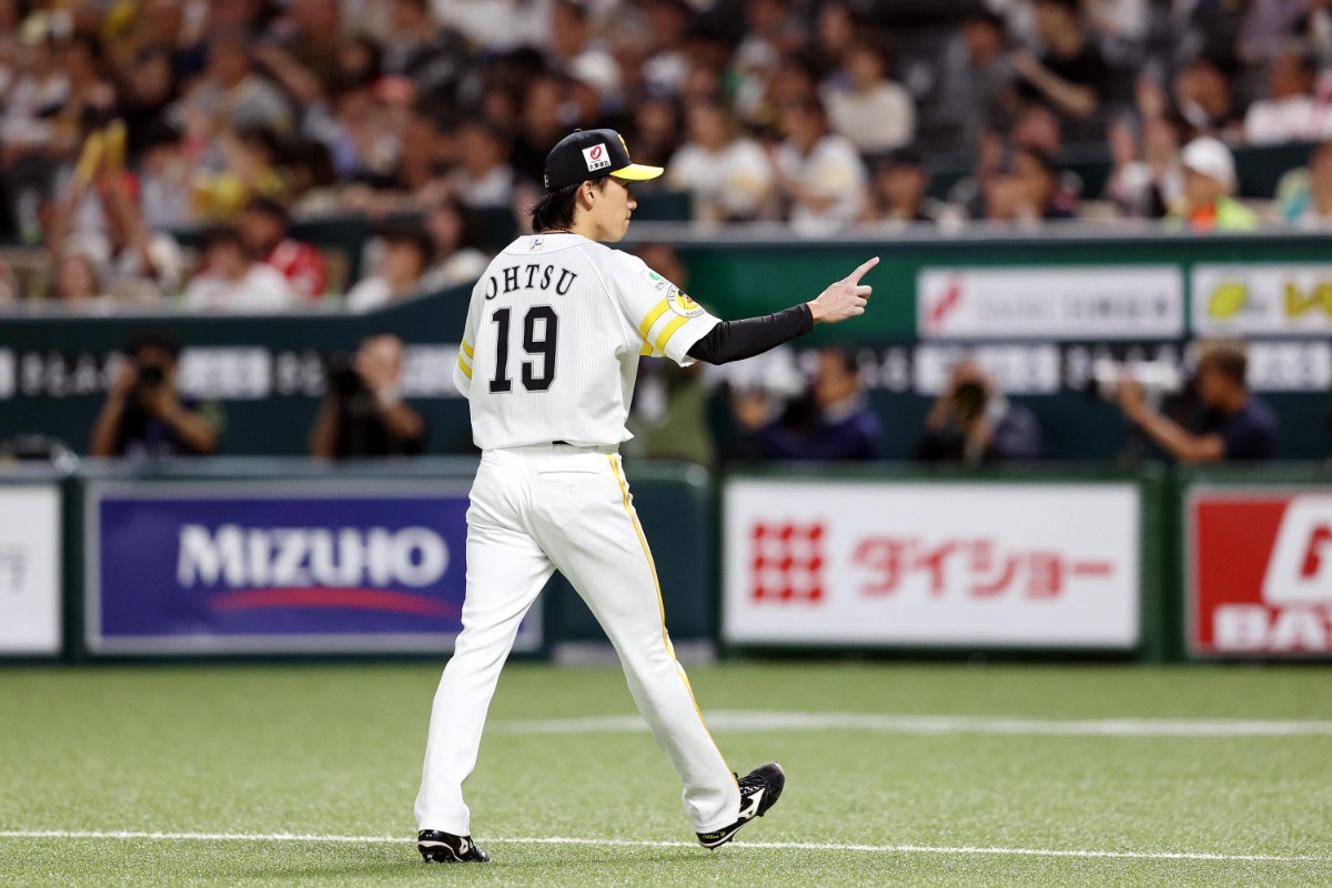 好投を見せベンチに戻る大津亮介【写真:栗木一考】