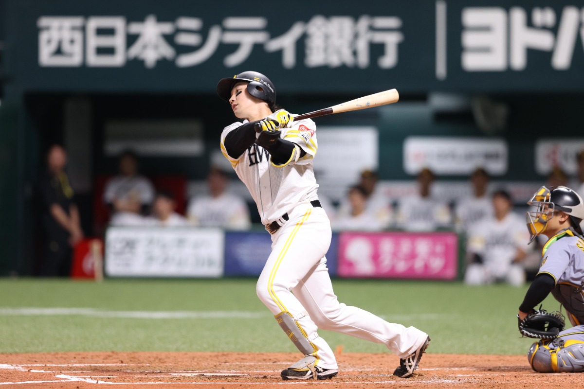 トップバッターに定着している正木智也【写真：栗木一考】