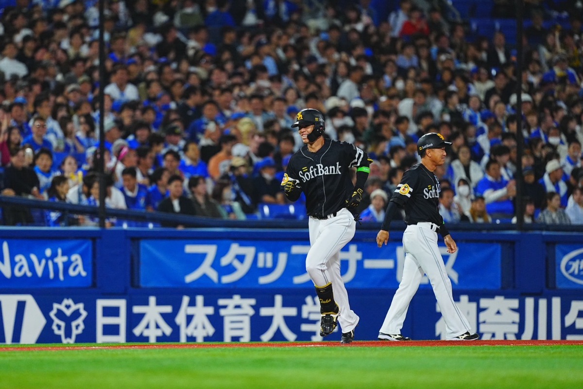 プロ初アーチを放った高橋隆慶【写真：荒川祐史】