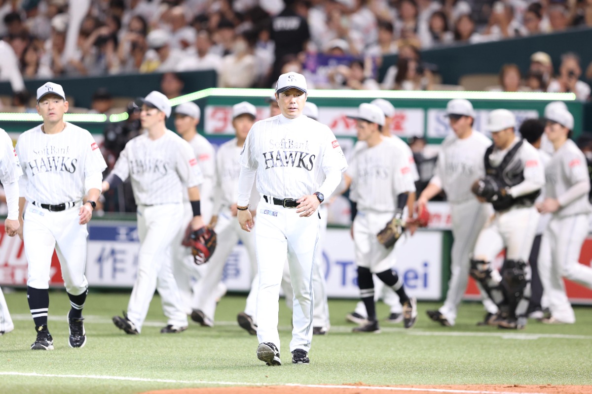 小久保裕紀監督【写真：栗木一考】
