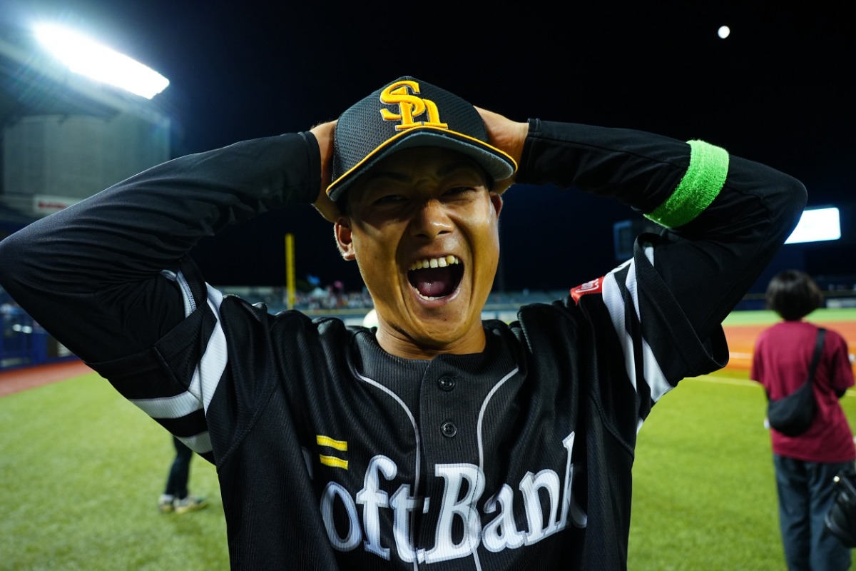 MVPを逃し悔しい表情を見せる山下恭吾【写真：荒川祐史】