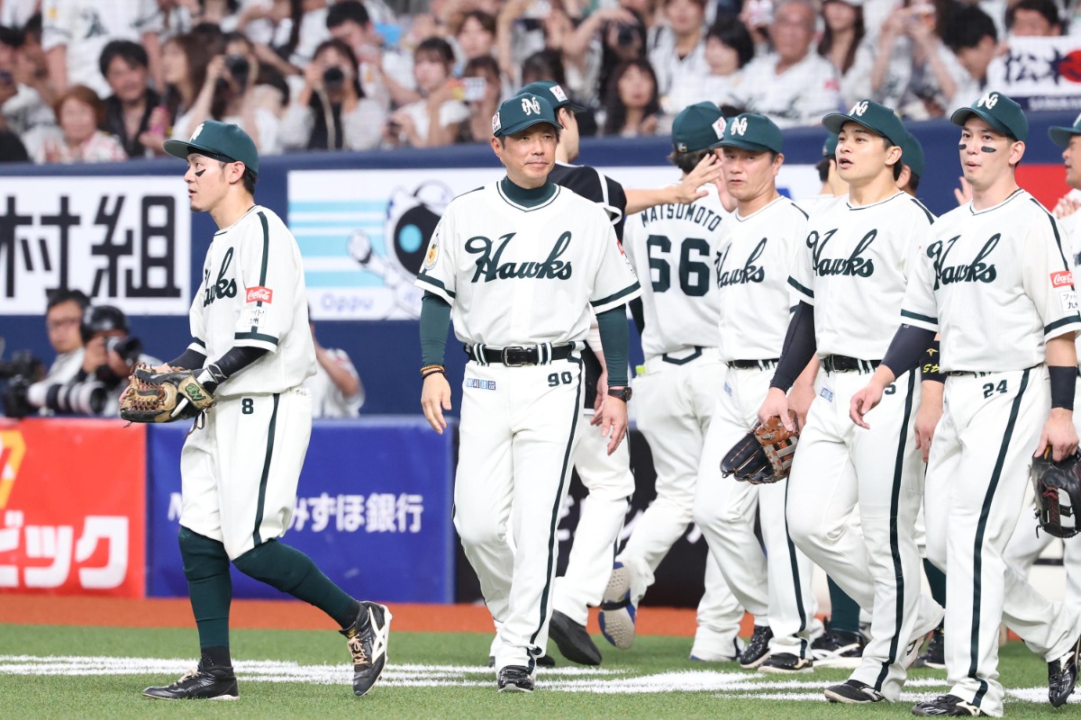 小久保裕紀監督【写真：栗木一考】