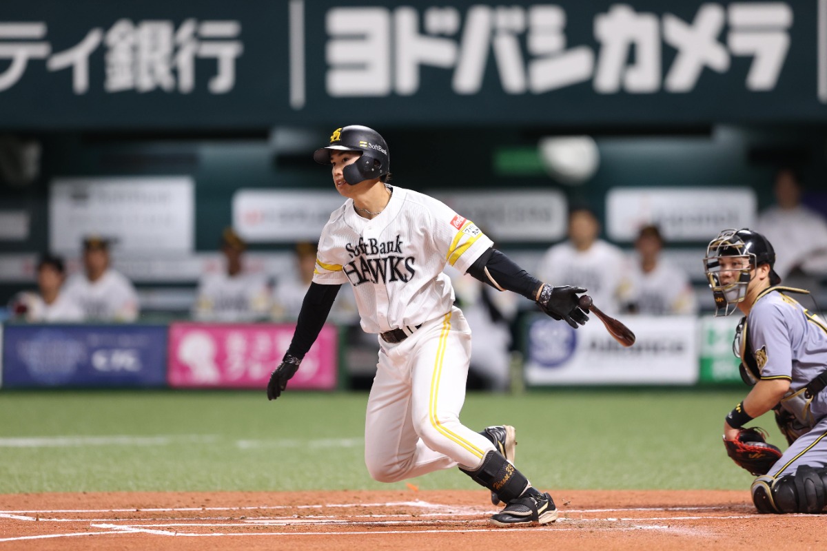 6月10日の阪神戦で三塁ゴロに倒れる廣瀬【写真：栗木一考】