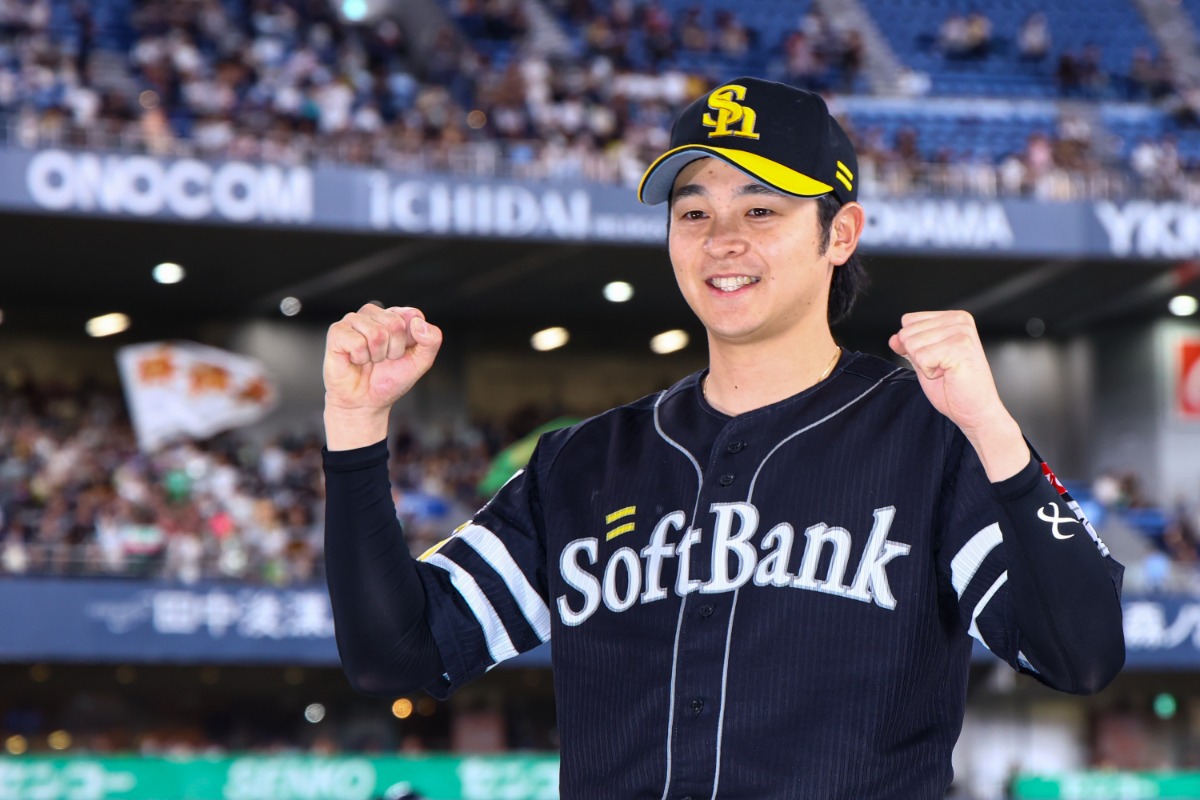 ヒーローインタビューに応じた川瀬晃【写真：加治屋友輝】