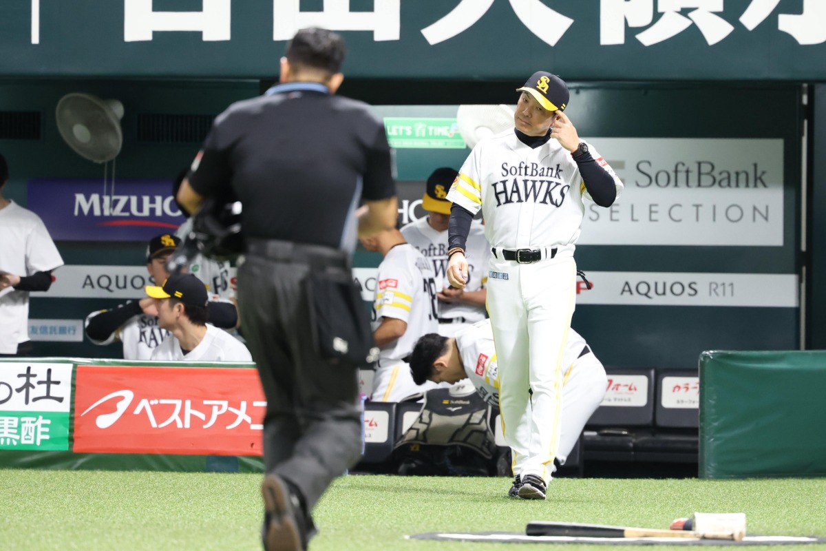 小久保裕紀監督【写真：栗木一考】