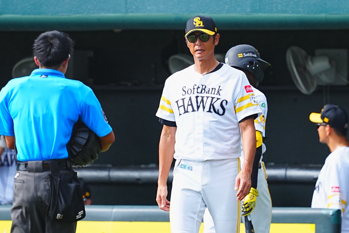 斉藤和巳2軍監督【写真：荒川祐史】